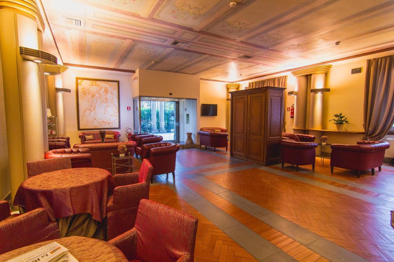 Hotel Parco Borromeo - Monza Brianza Cesano Maderno Exterior photo